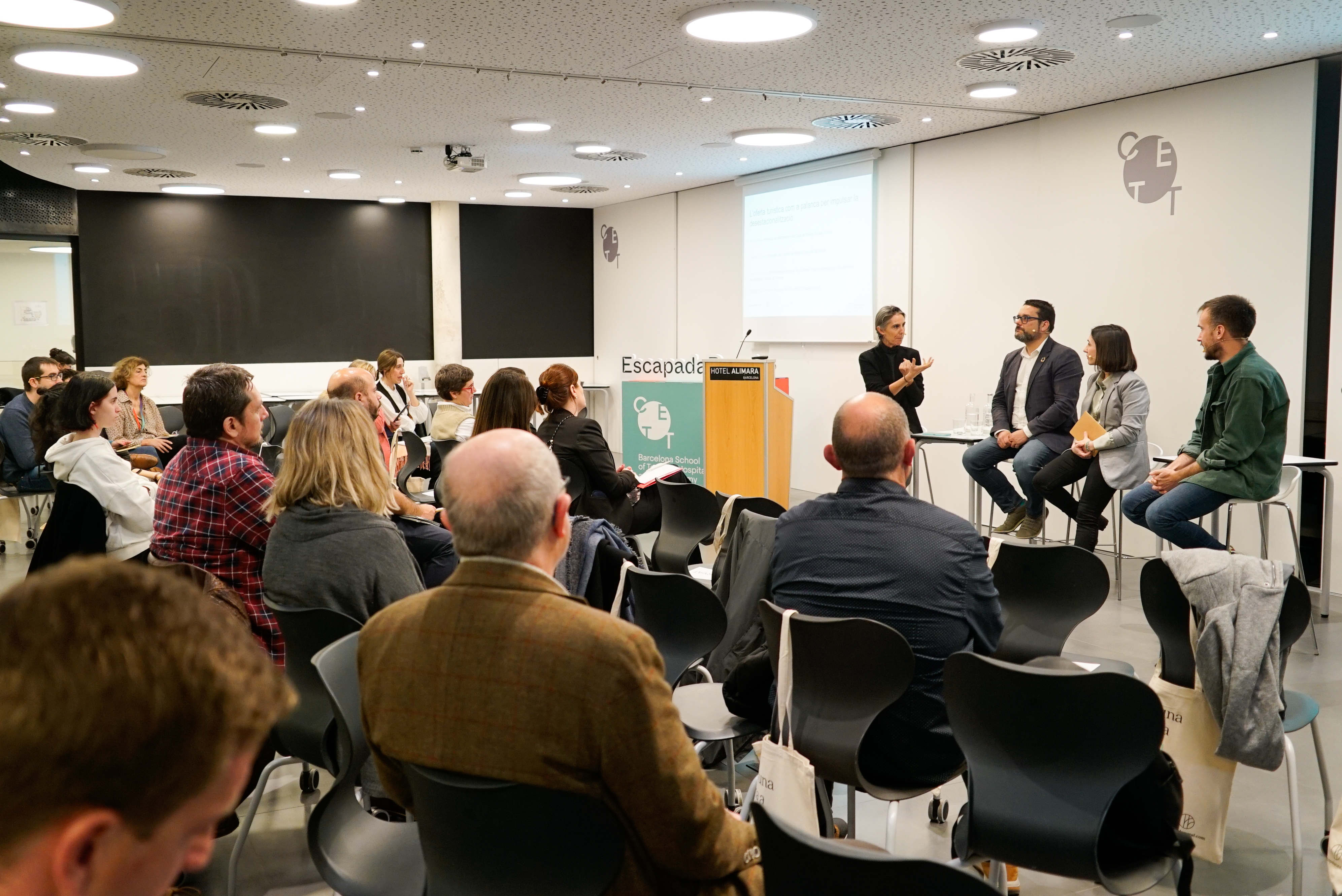 Photography from: El gasto del visitante rural se incrementa un 4,7% por persona y día en Cataluña, hasta llegar a los 85 euros | CETT